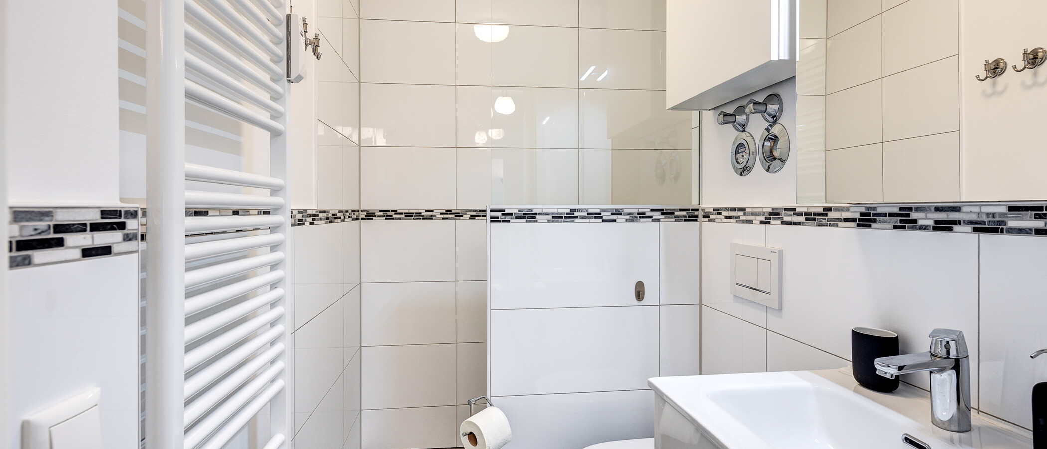 apartment München Solln 01 bathroom 13291