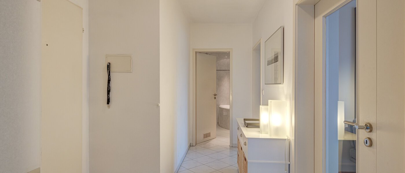 roof terrace apartment München Moosach 01 hall 13292