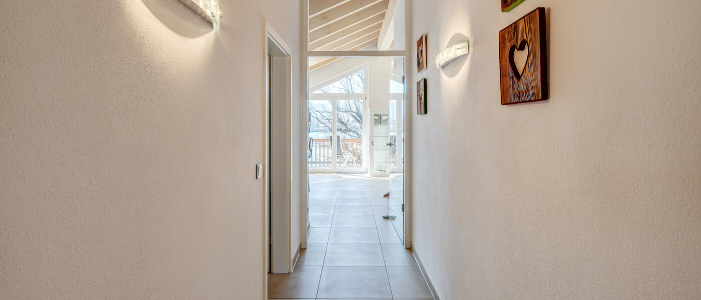 attic apartment Tegernsee 09 hall 13299