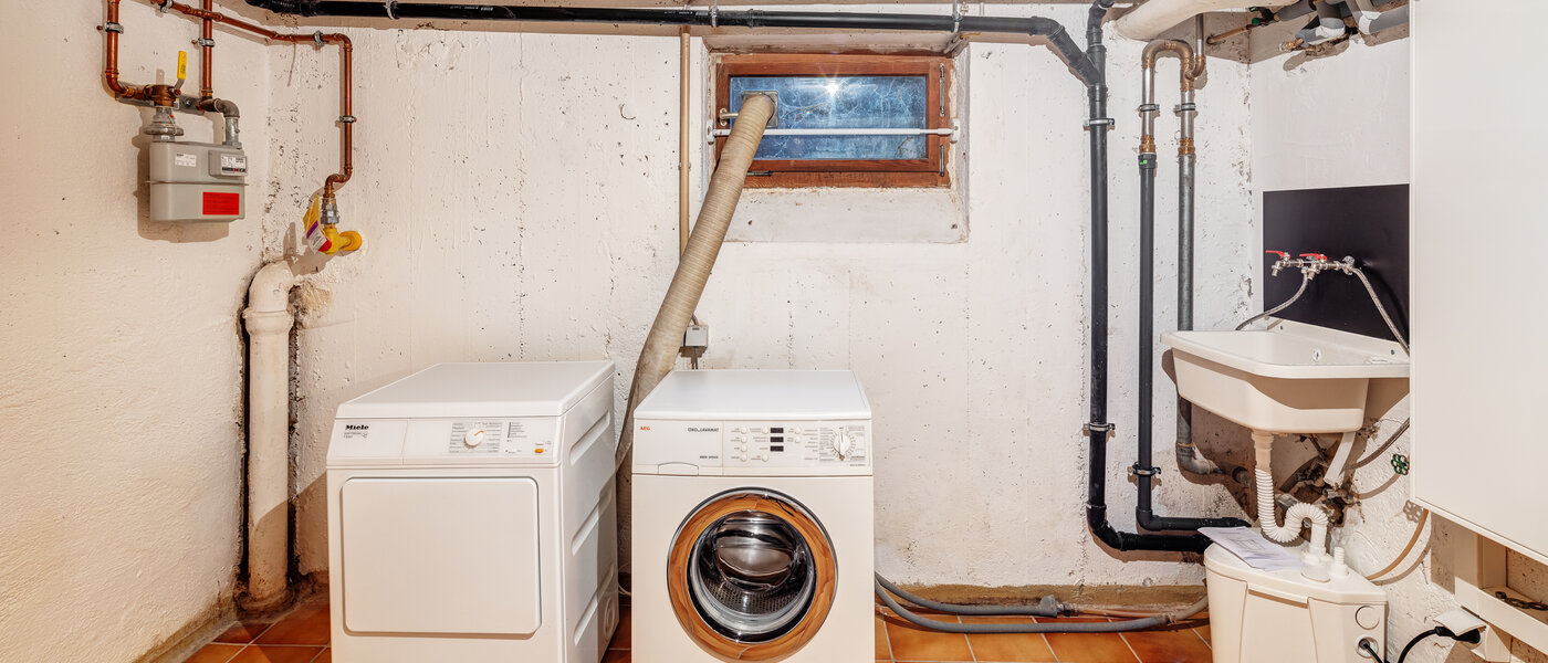 townhouse München Obersendling 01 utility room 13312