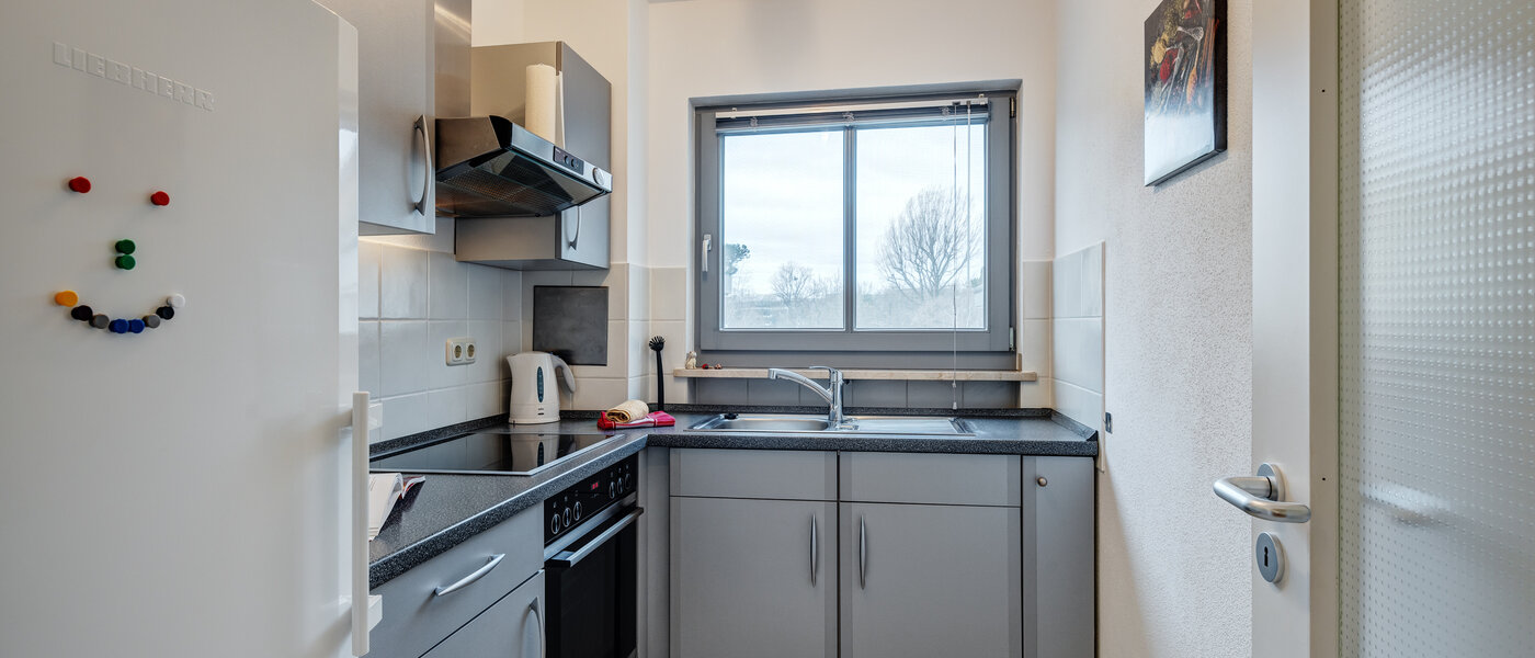 apartment München Parkstadt Schwabing 01 kitchen 13336