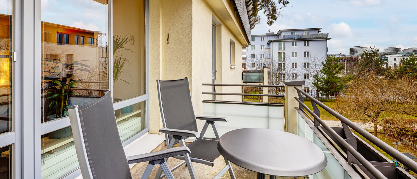 apartment München Parkstadt Schwabing 01 balcony 13336