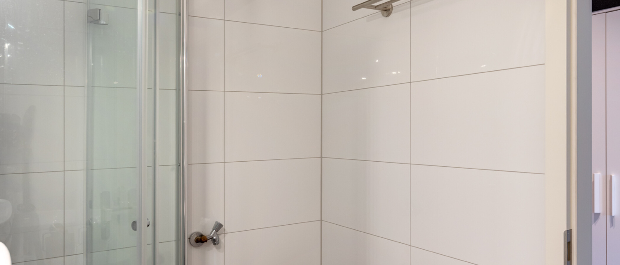 apartment München Maxvorstadt 02 bathroom 13357