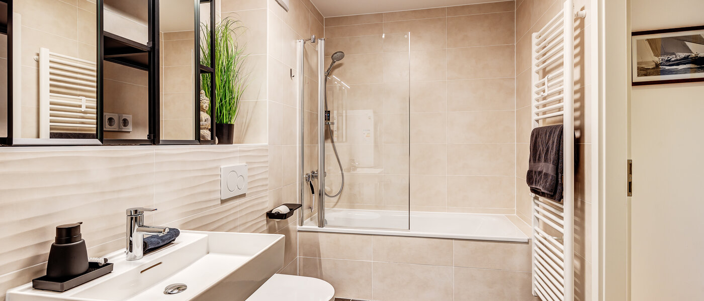 apartment München Neuperlach 01 bathroom 13358