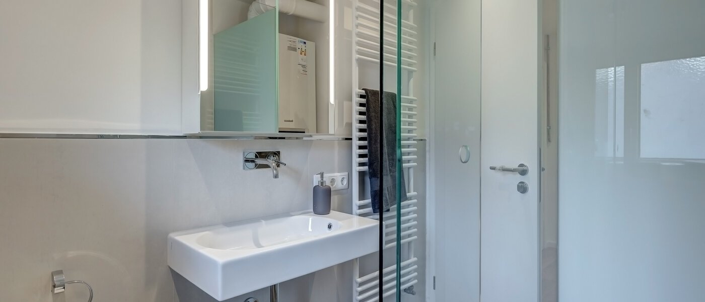 apartment München Maxvorstadt - Westen 02 bathroom 13363