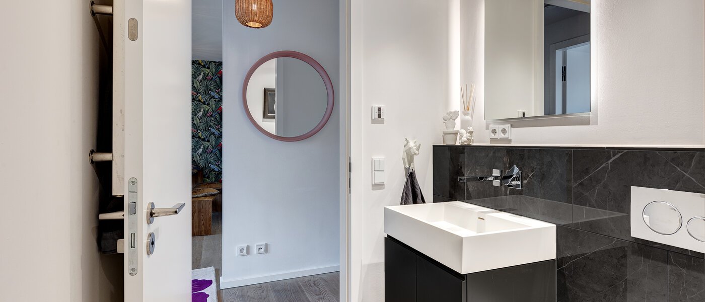 apartment München Au-Haidhausen 03 bathroom 13373