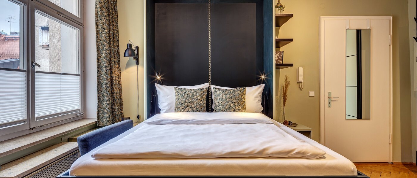 apartment München Altstadt 02 sleeping area 13374