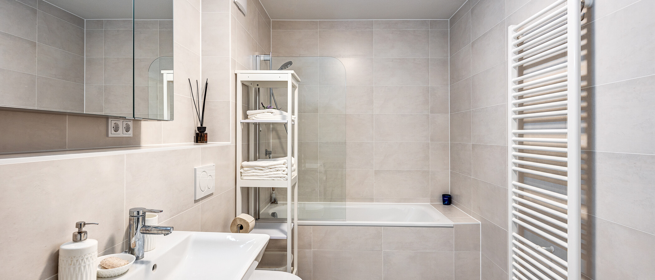 apartment München Neuperlach 01 1. bathroom 13388