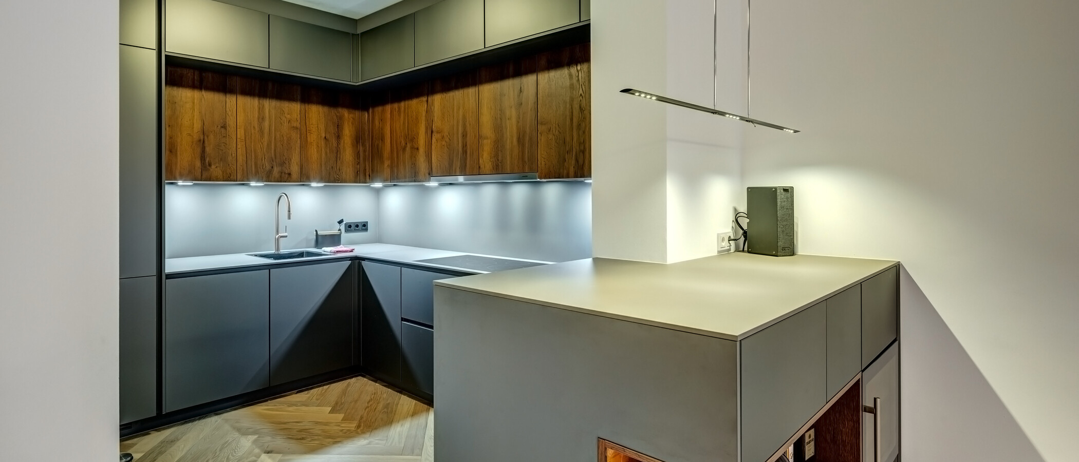apartment München Glockenbachviertel 01 kitchen 13391