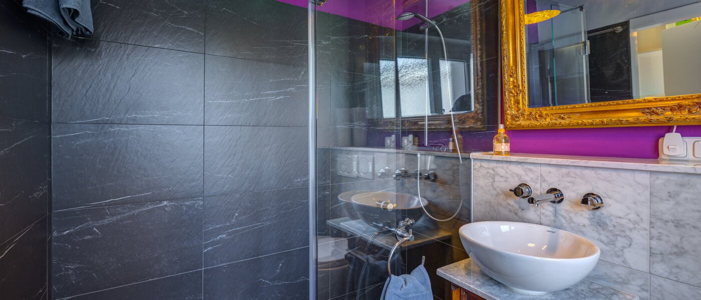 apartment München Maxvorstadt - Westen 02 bathroom 13405