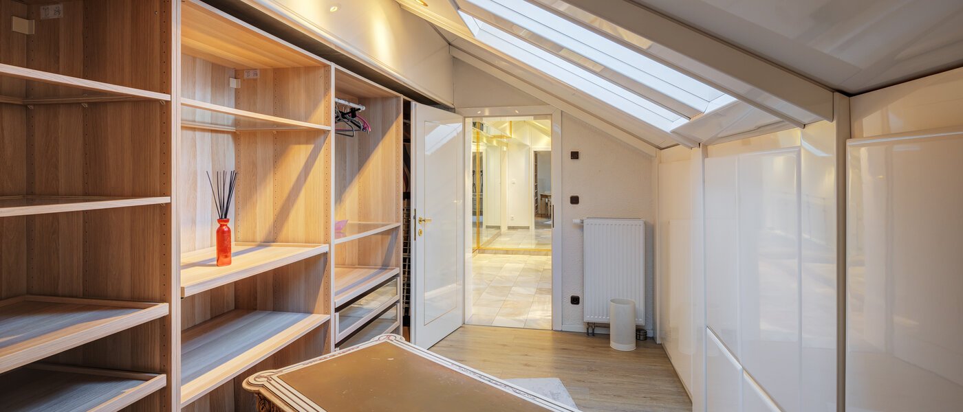 house Vaterstetten Baldham 02 dressing room 13408