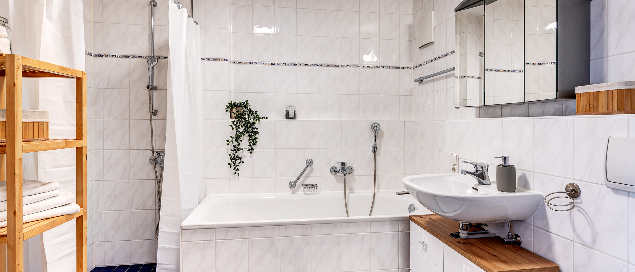apartment München Messestadt Riem 01 bathroom 13423