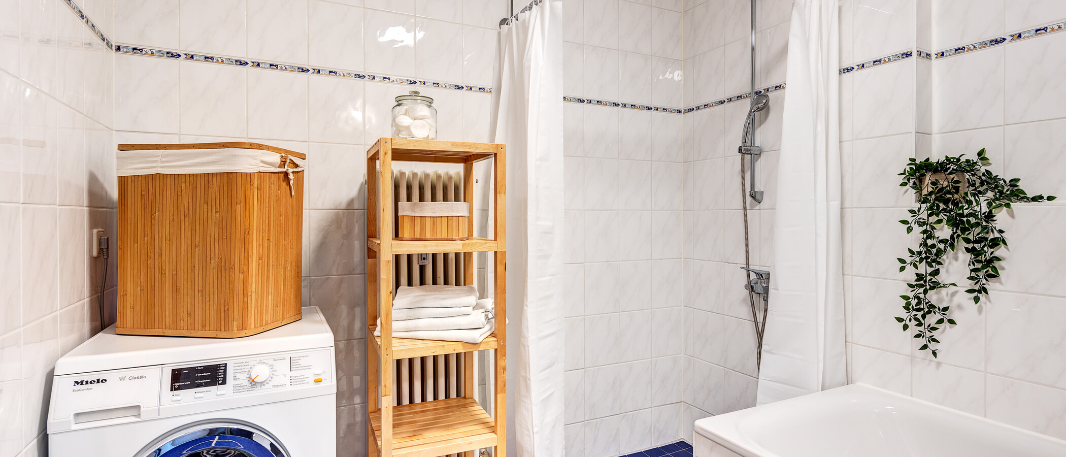 apartment München Messestadt Riem 03 bathroom 13423