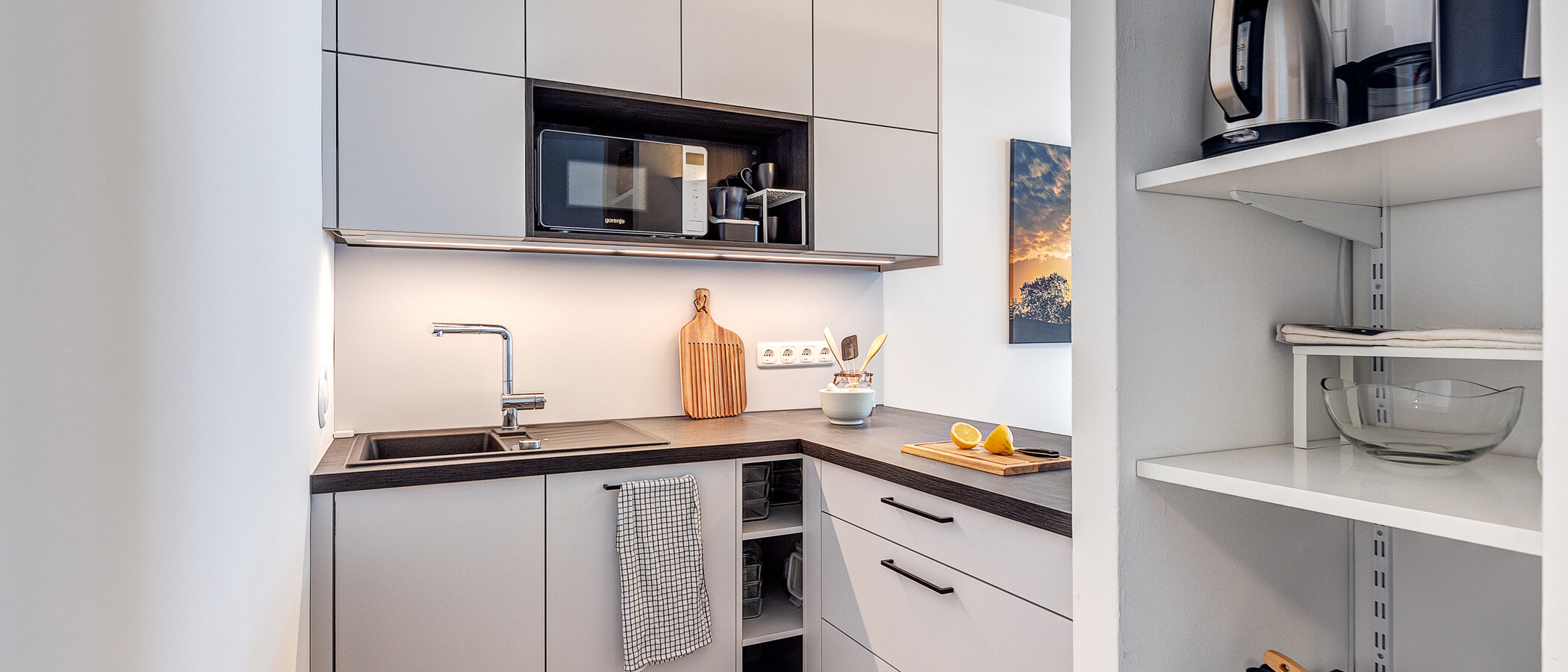 apartment München Bogenhausen 02 kitchen 13429