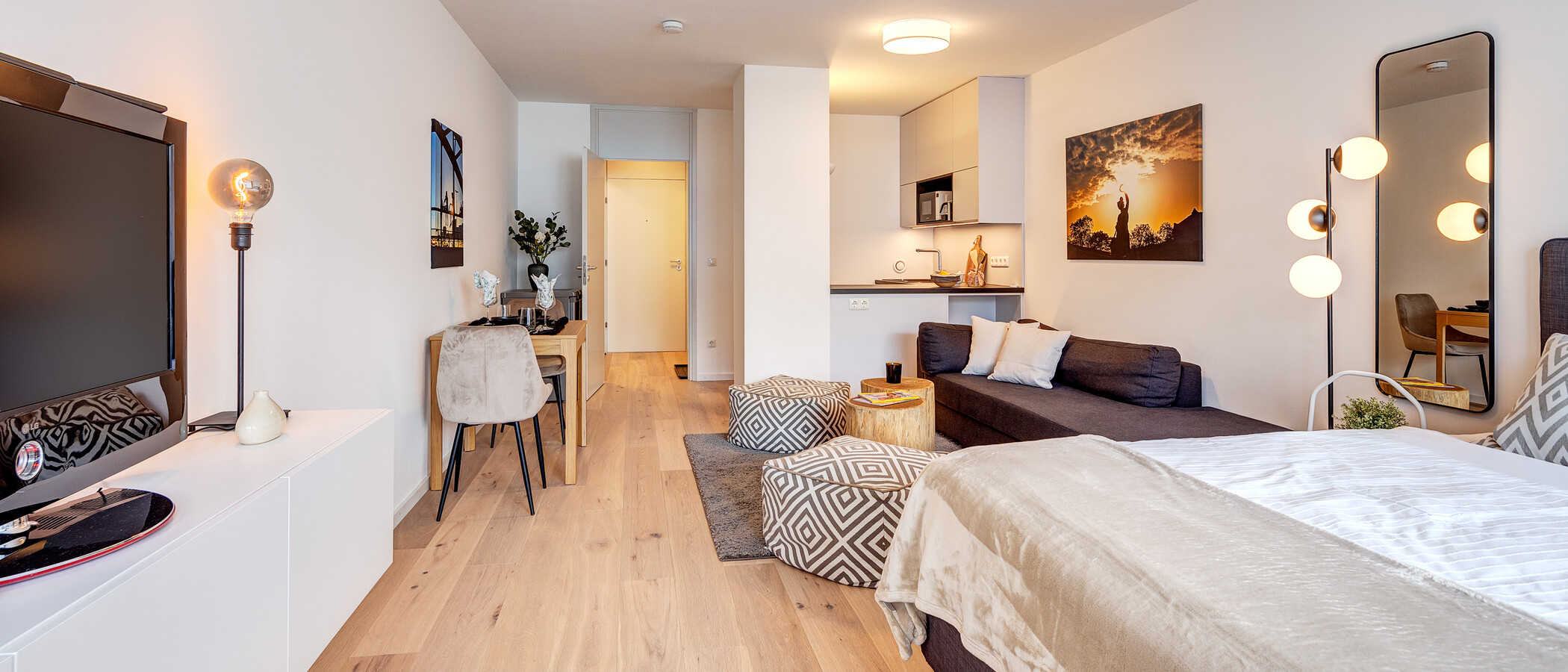 apartment München Bogenhausen 03 living area 13429
