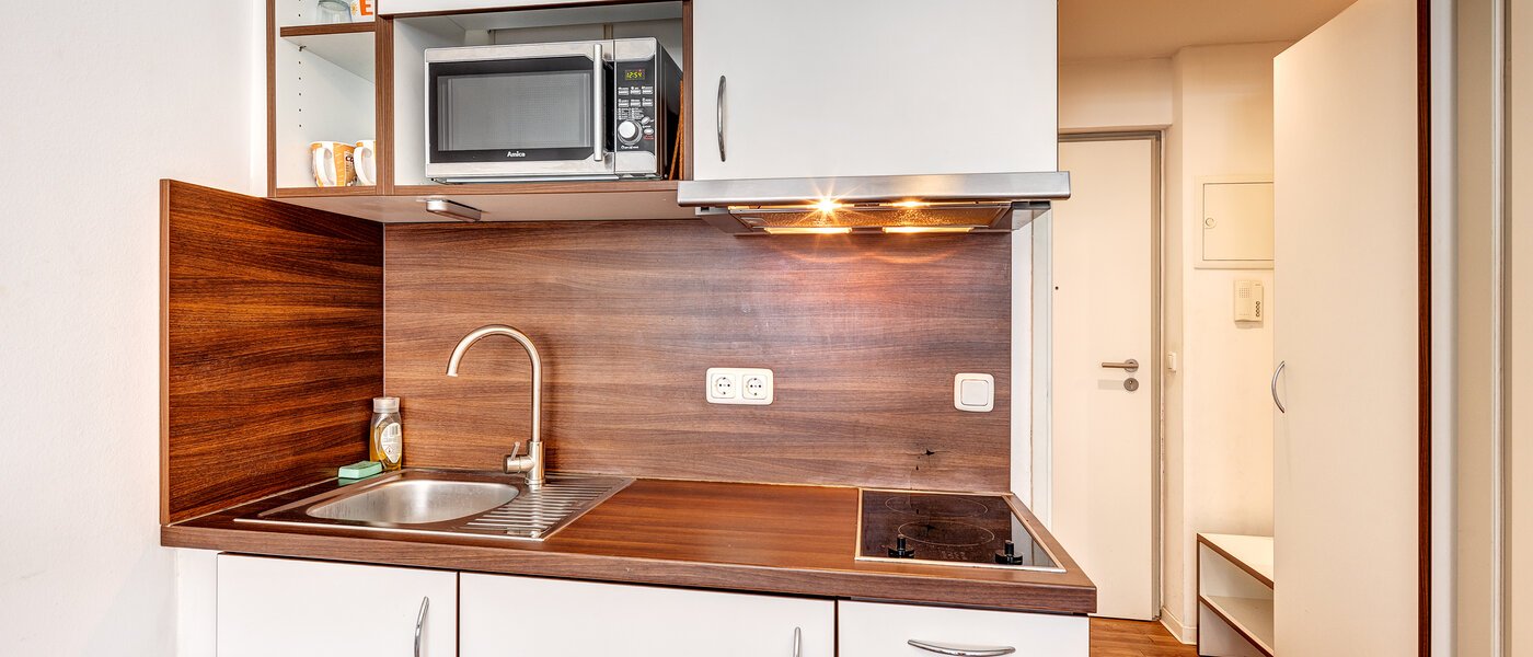 apartment München Milbertshofen 01 kitchen 13431