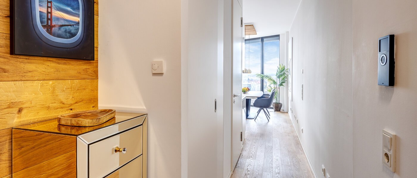 apartment München Nymphenburg 01 hall 13432