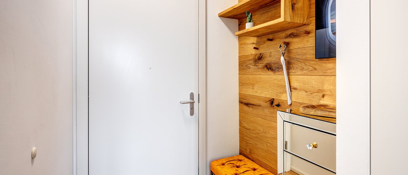 apartment München Nymphenburg 03 hall 13432