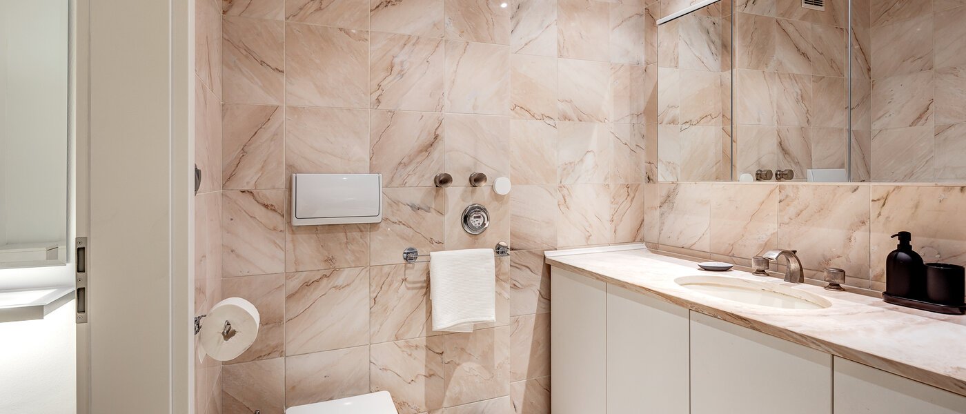 apartment München Schwabing - Alte Heide 03 bathroom 13448