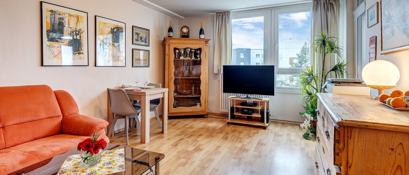 apartment Ottobrunn 01 living area 13449