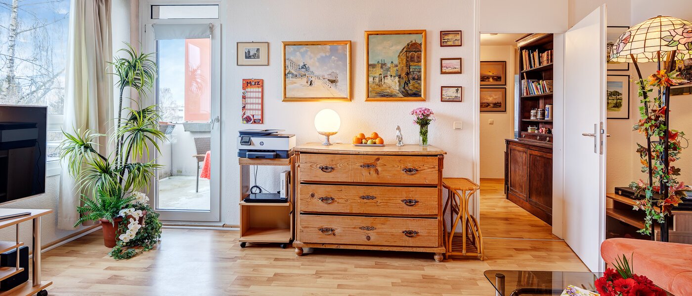 apartment Ottobrunn 02 living area 13449