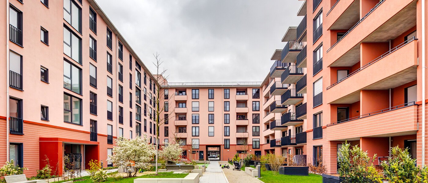apartment München Moosach 02 inner courtyard  13450