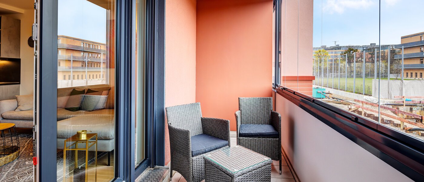 apartment München Moosach 01 loggia 13450