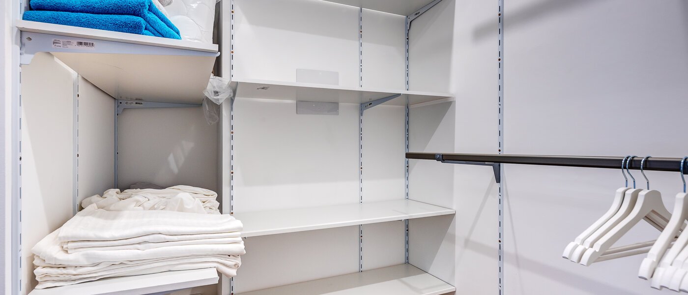 apartment München Moosach 02 Walk-in closet 13450