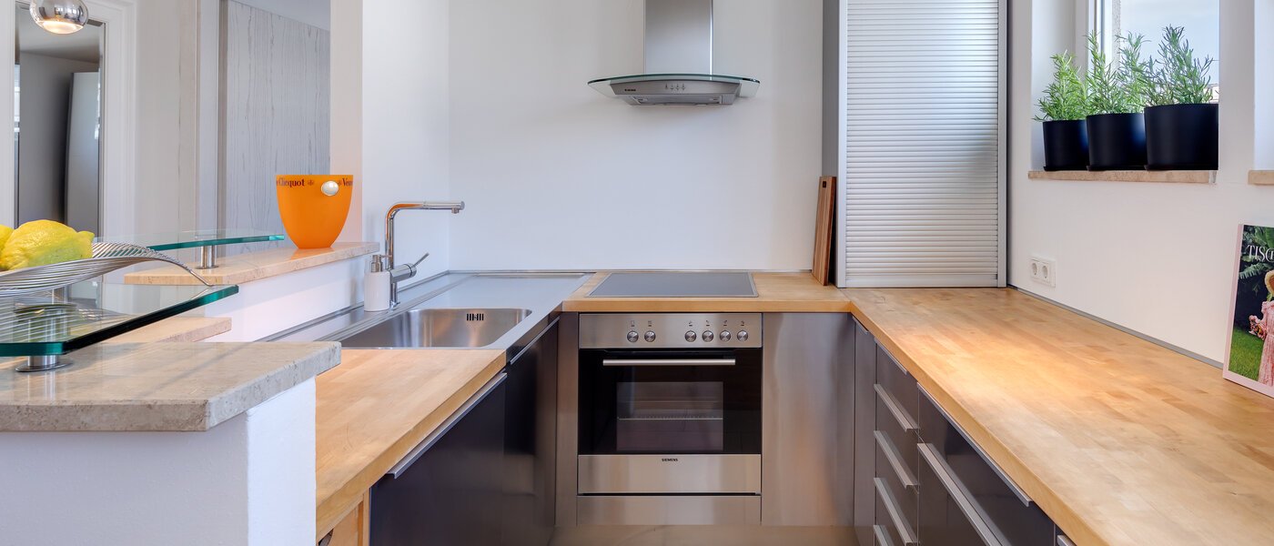 roof terrace apartment München Maxvorstadt - Westen 01 kitchen 13461