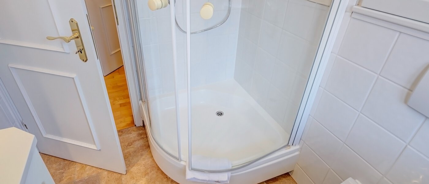 apartment Schliersee 03 2. bathroom 13469