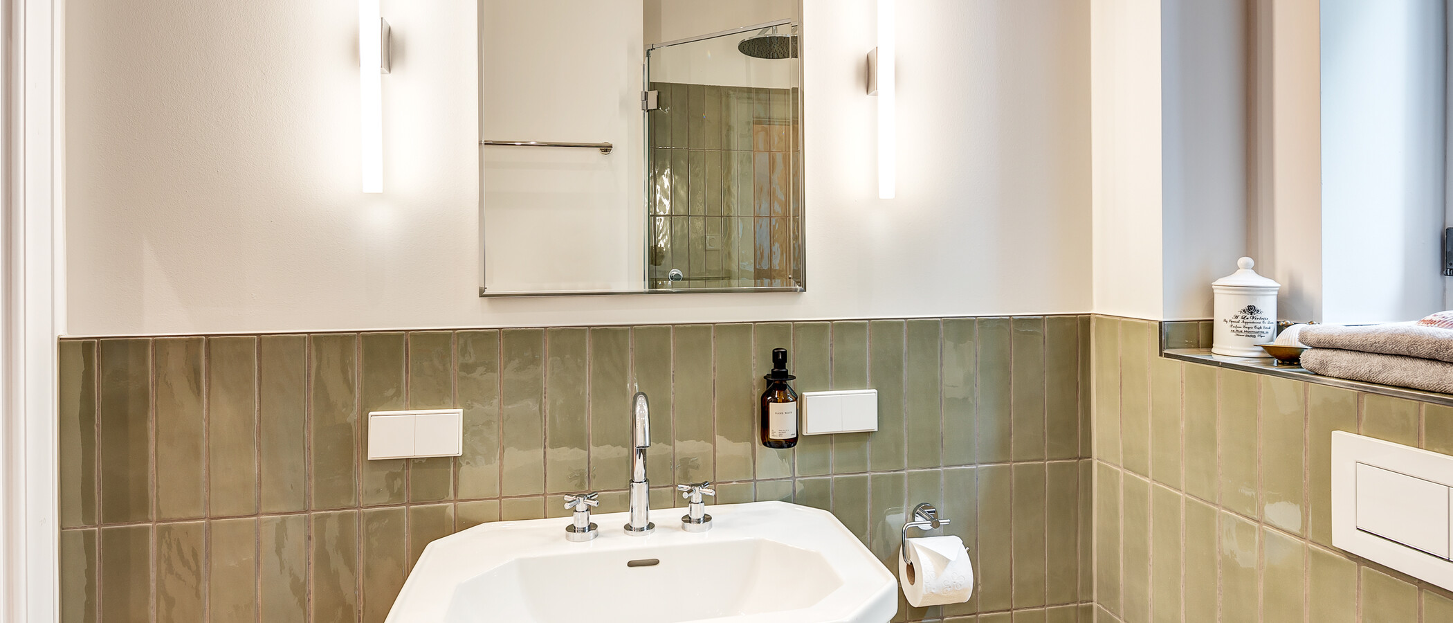 apartment München Nymphenburg 02 bathroom 13470