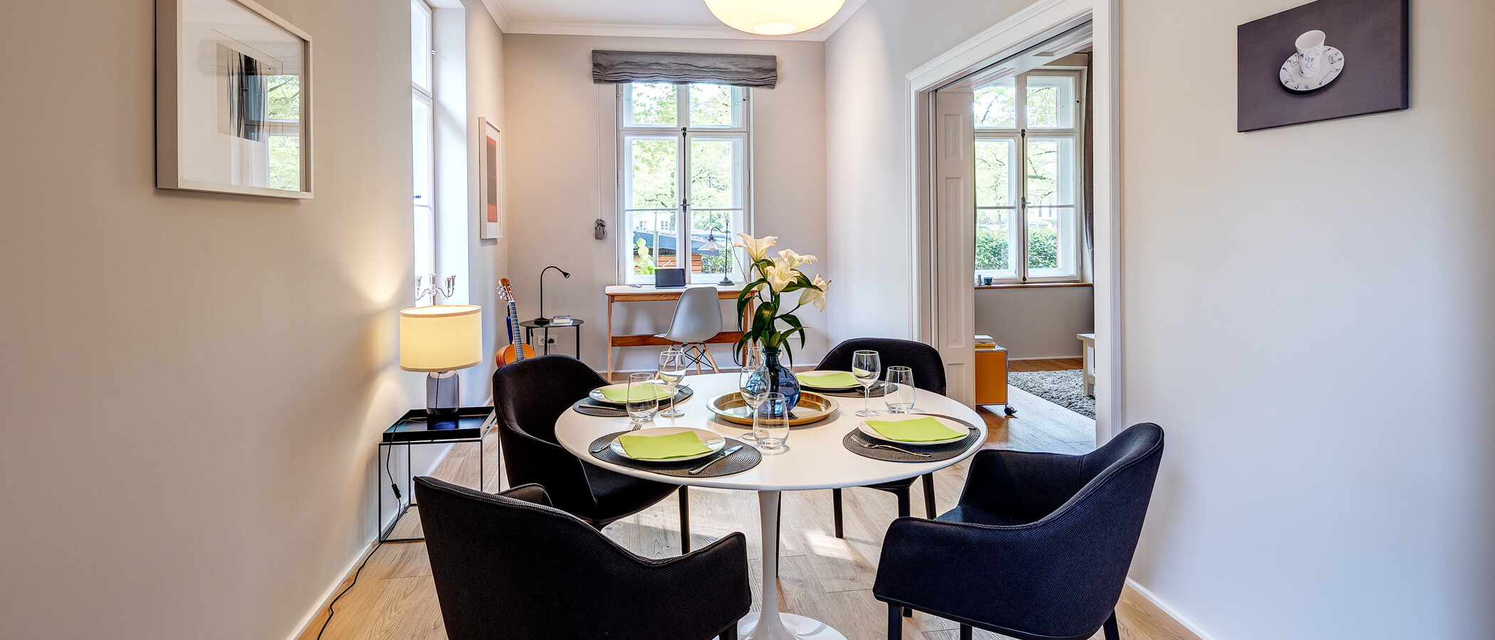 apartment München Nymphenburg 01 dining area 13470