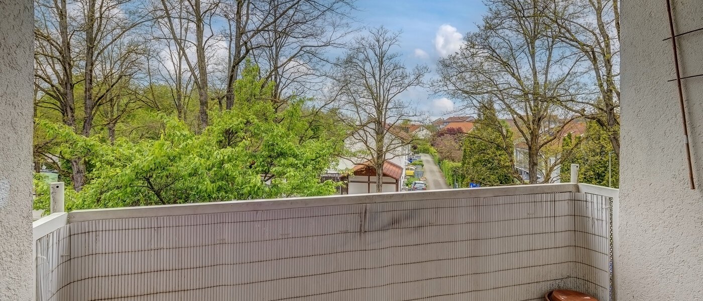 apartment Poing 02 balcony 13482