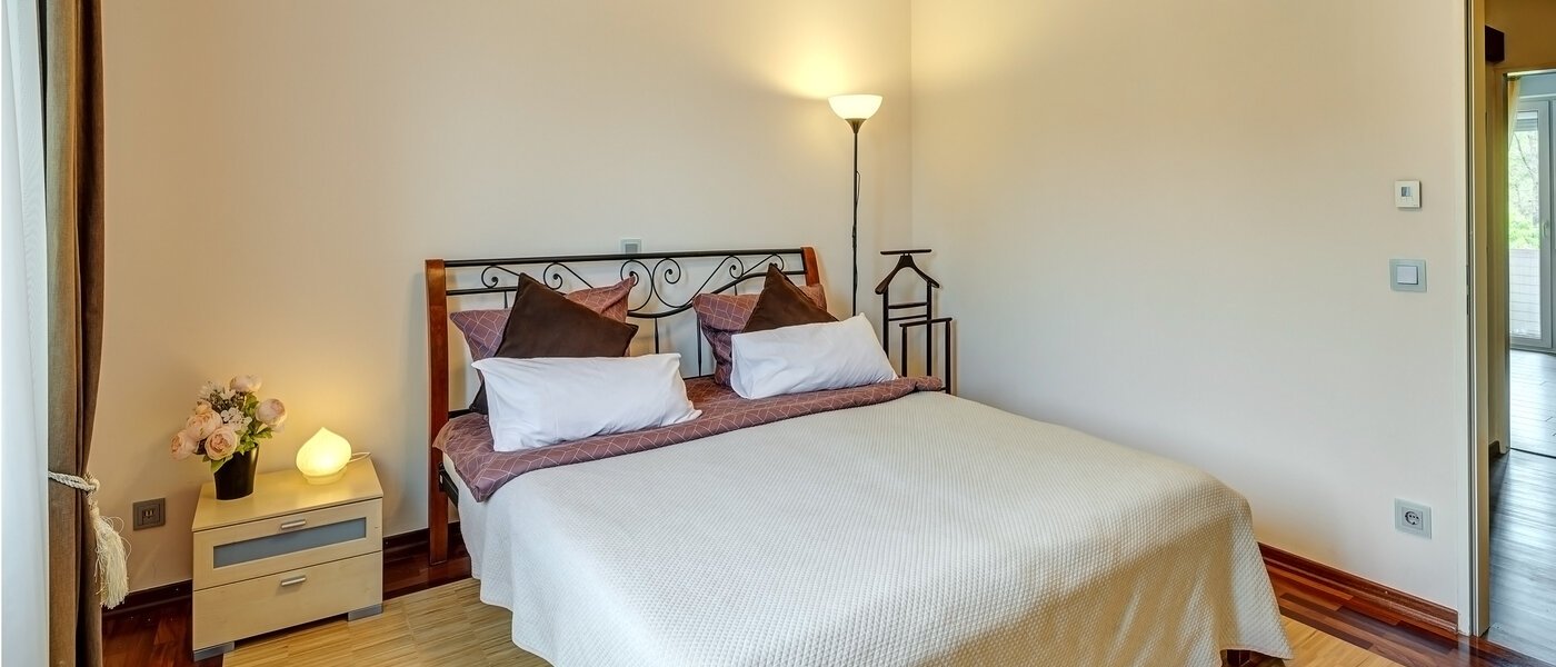 apartment Poing 02 1. bedroom 13482