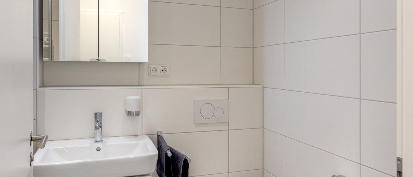 apartment Grasbrunn 02 bathroom 13491