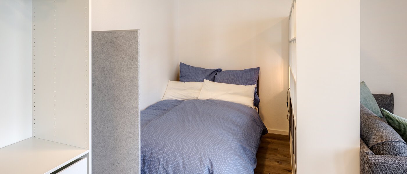 apartment Grasbrunn 01 sleeping area 13492