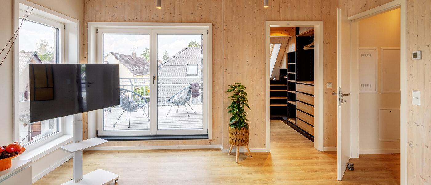 attic apartment München Berg am Laim 02 living area 13504