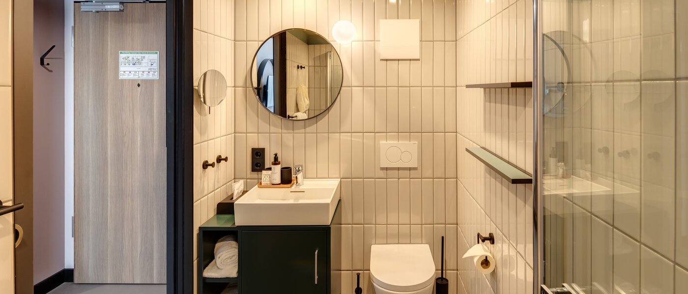 maisonette München Neuperlach 02 bathroom 13534