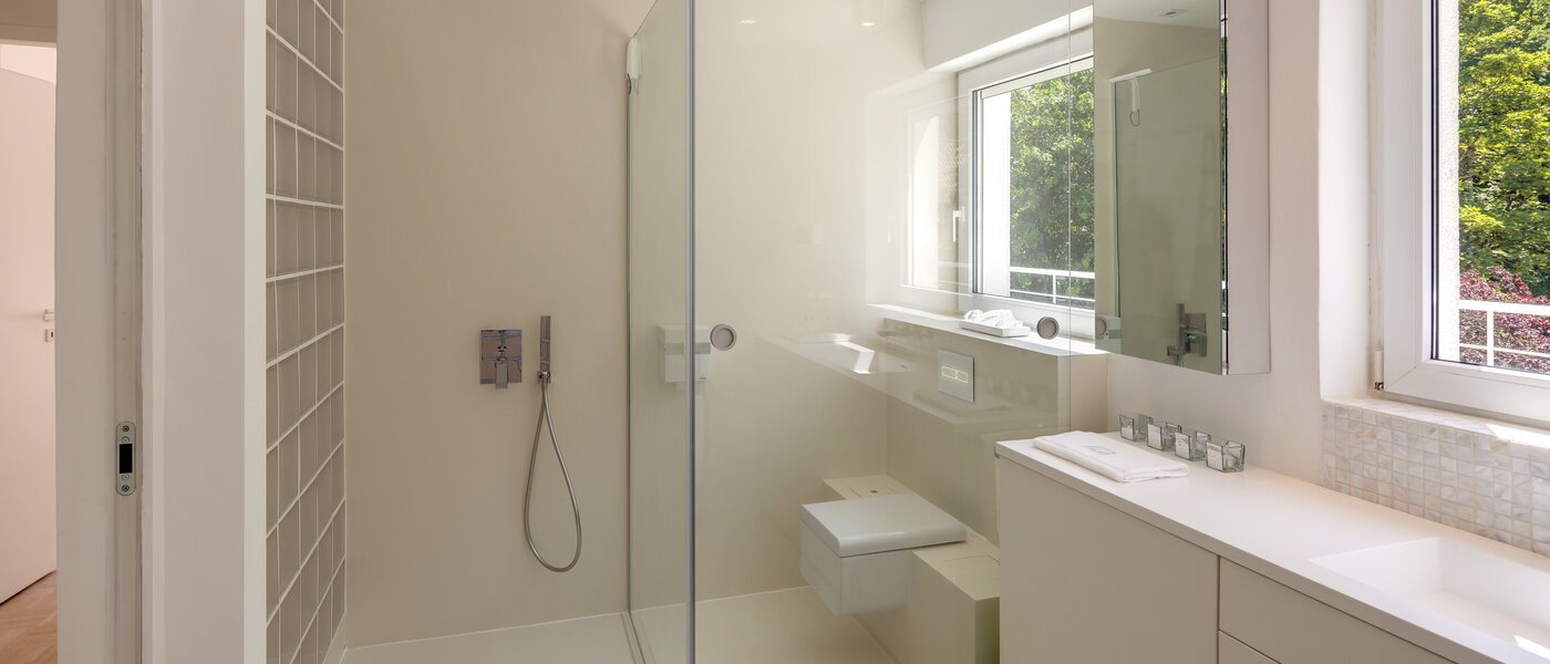 penthouse Unterhaching 01 bathroom 13549