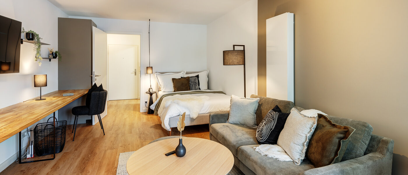 apartment München Milbertshofen 01 living area 13553