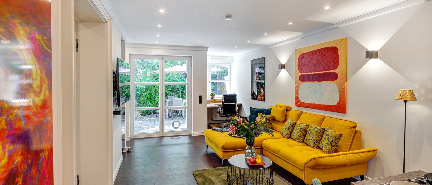 apartment München Nymphenburg 01 living area 13556