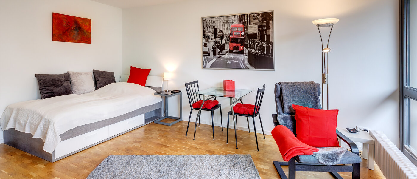 apartment München Schwabing-West (rund um den Hohenzollernplatz) 01 living area 13567