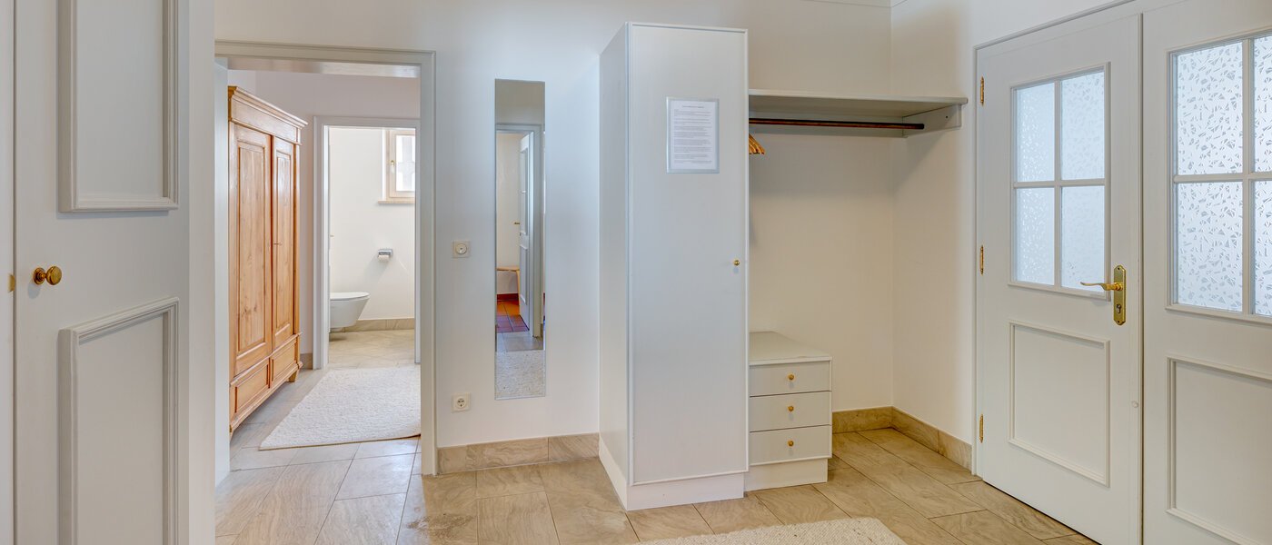 apartment with garden 	 Schliersee 02 hall 13576