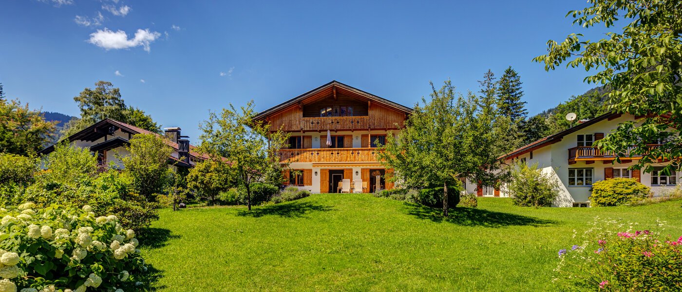 apartment with garden 	 Schliersee 01 garden 13576