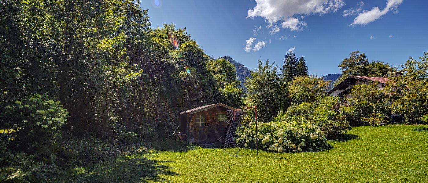 apartment with garden 	 Schliersee 02 garden 13576