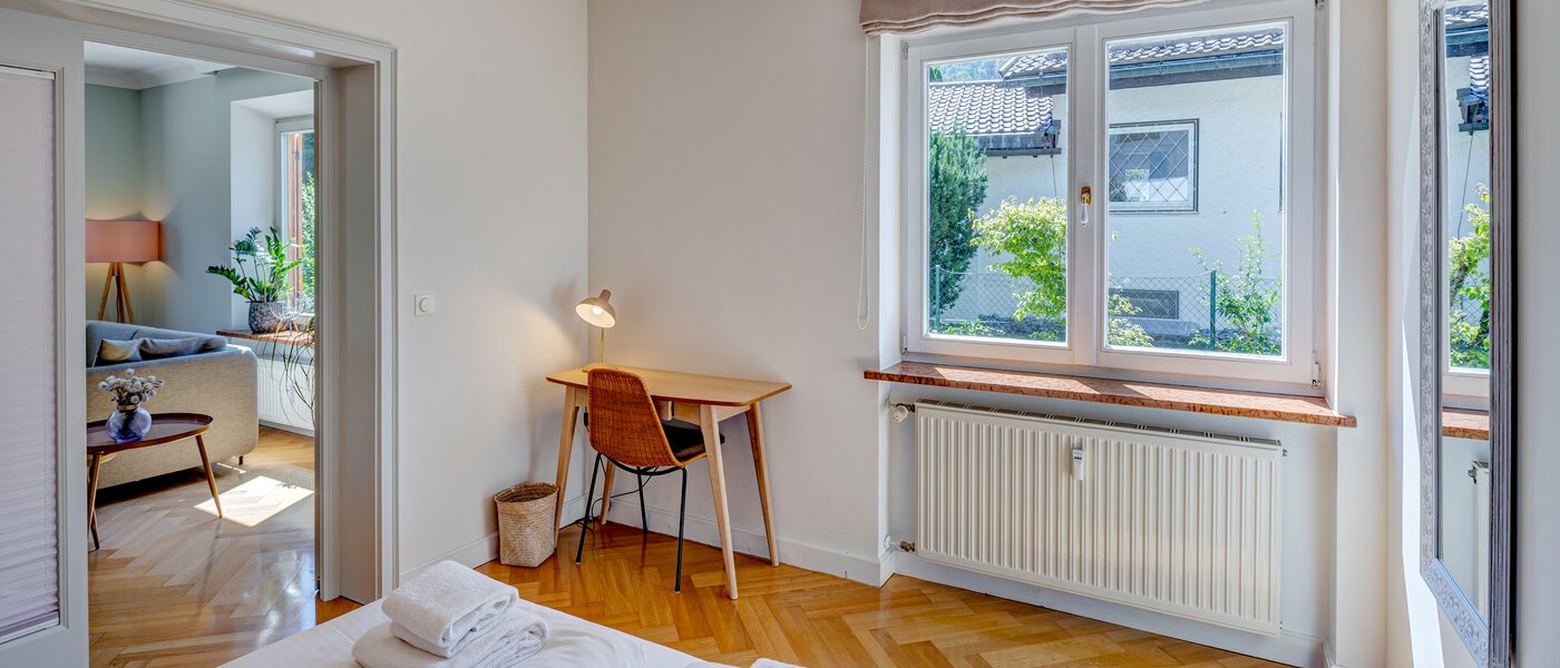 apartment with garden 	 Schliersee 03 2. bedroom 13576