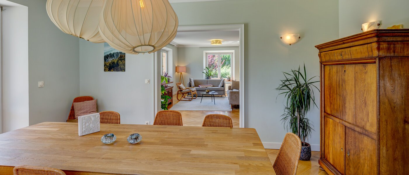 apartment with garden 	 Schliersee 03 dining room 13576