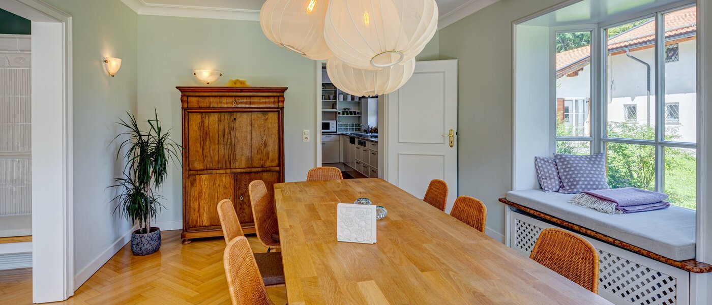 apartment with garden 	 Schliersee 04 dining room 13576