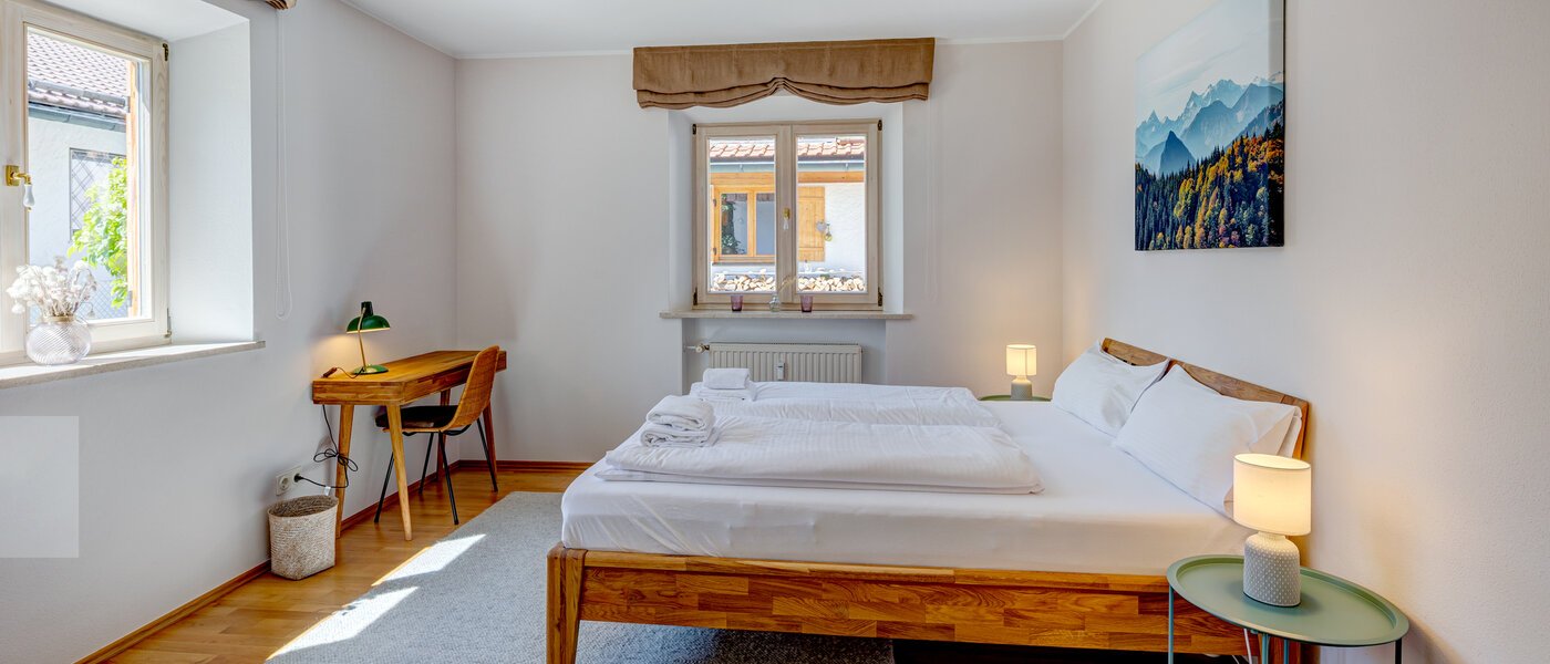 apartment with garden 	 Schliersee 01 1. bedroom 13576