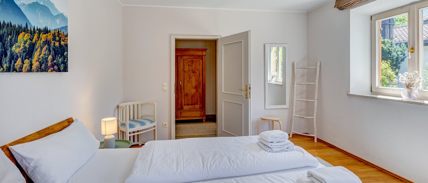 apartment with garden 	 Schliersee 02 1. bedroom 13576